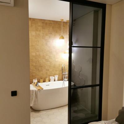 Photo 2021 11 08 19 01 25