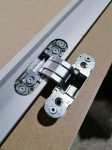 Скрытая дверь INVISIBLE под покраску и с алюминиевой кромкой